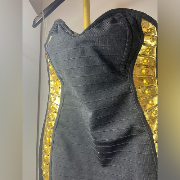 WOW COUTURE STRETCHY BODYCON BANDAGE DRESS W/GOLD SIDE PANELS - Picture 2 of 10